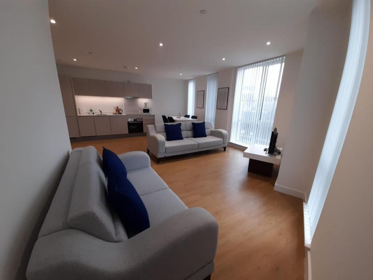 เบิร์คส์ ลักชัวรี เซอร์วิส อพาร์ทเมนท์ Apartment แบล็กเนลล์ ภายนอก รูปภาพ