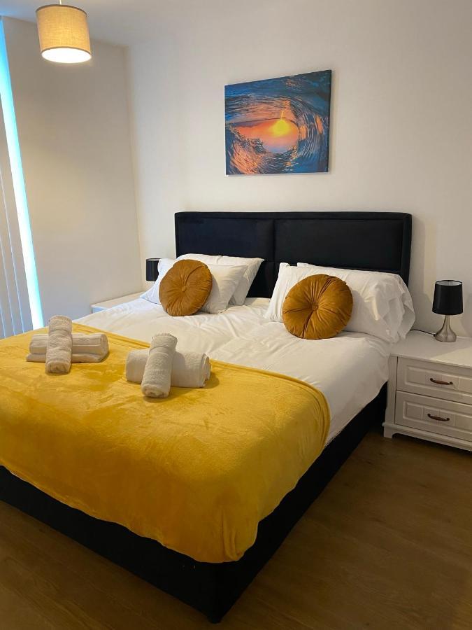 เบิร์คส์ ลักชัวรี เซอร์วิส อพาร์ทเมนท์ Apartment แบล็กเนลล์ ห้อง รูปภาพ