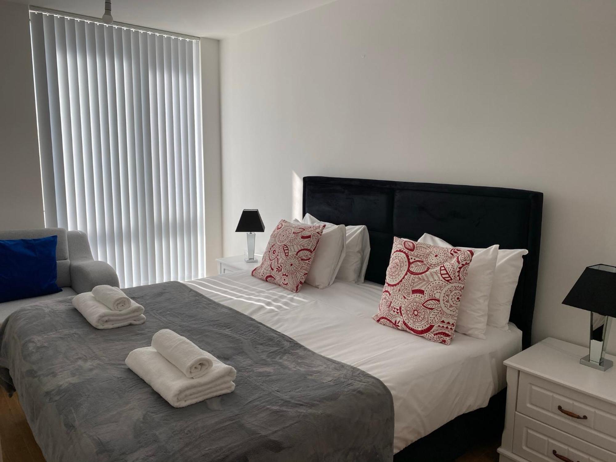เบิร์คส์ ลักชัวรี เซอร์วิส อพาร์ทเมนท์ Apartment แบล็กเนลล์ ห้อง รูปภาพ